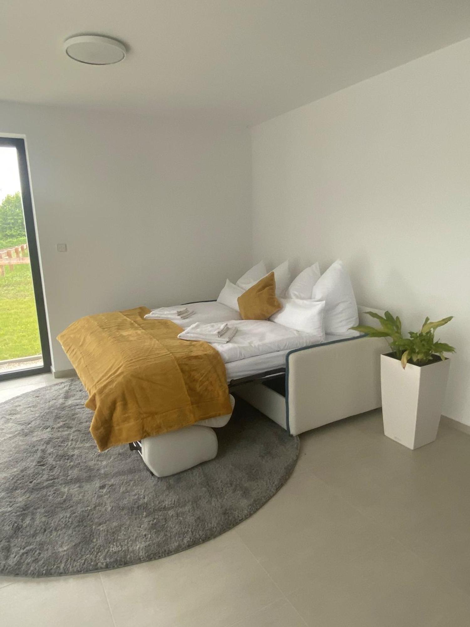 Nad Soutokem Apartment Volary Luaran gambar